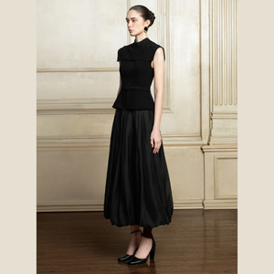 La jupe midi Lyly fusionne le tissu artisanal avec une forme élégante avec motif de feuille pour un attrait féminin de qualité supérieure - Product Image 5