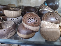 EUTECH 100% milieuvriendelijke gepolijste natuurlijke bruine kokosnootschaal, Vietnamees handwerk, voor thuisdecoratie, fruit, salade, noedels.