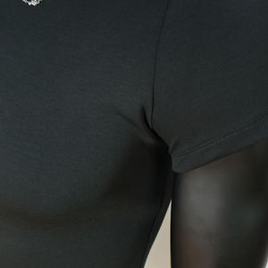 T-shirt sportif personnalisé pour homme, séchage rapide, 100 % polyester, style jersey, uni, anti-humidité, décoré de chaînes en fer - Product Image 3