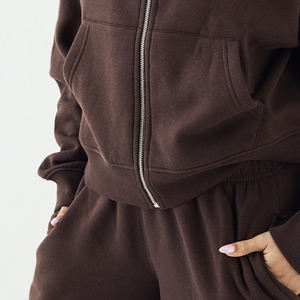 Sweat à capuche pour femme en matière douce pour les commandes en gros, avec capuche réglable, manches longues et logo personnalisable, idéal pour l'hiver, prix avantageux 2026 - Product Image 3