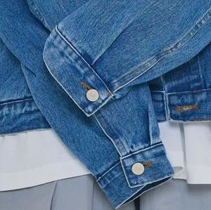 Chaqueta vaquera de cintura media con patrón a cuadros informal para mujer, vaquera holgada transpirable con decoración de botones para el verano - Product Image 4