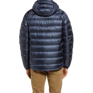 Chaqueta acolchada con capucha brillante OEM, aislamiento repelente al agua brillante, chaqueta acolchada para exteriores, abrigo de plumón de tela de poliéster de talla grande - Product Image 2