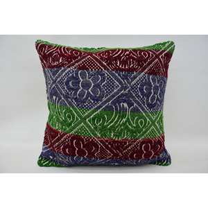 Oreiller en laine multicolore motif vintage Kantha mosaïque Paisley 16x16 pouces avec technique tissée patchwork de raisin - Product Image 1