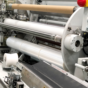 Haute résistance à la traction lldpe film étirable jumbo rouleau film structure vitesse de production taux d'étirement avec résistance à la perforation - Product Image 1