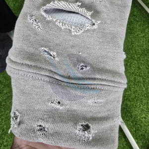 Sudadera con Capucha Desgastada para Hombre, el Mejor Diseño, Material de Felpa Francesa, Cuello Cortado, Ropa Urbana, Buena Calidad, Sudadera con Capucha Rasgada Personalizada al por Mayor - Product Image 6