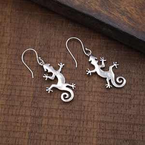 Venta al por mayor lagarto colgante gota diseñador aros joyería para mujeres étnico de moda fina pendiente 925 plata esterlina Animal Accesorios - Product Image 4