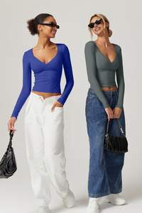 Camisetas de manga larga con cuello en V para mujer, Top corto de doble forro con copa cosida, Tops para salir - Product Image 6