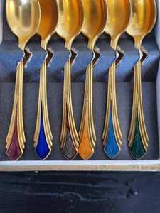 Ensemble de cuillères en métal de qualité supérieure couverts ustensiles de cuisine argenterie couverts de table ustensiles merveilleux design doré parfait pour les repas - Product Image 5