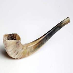 Shofar de Cuerno de Búfalo de Hermosa Forma, Perfecto para la Adoración Tradicional, Rituales Festivos y la Creación de Sonidos Espirituales - Product Image 2