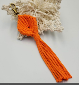 Llavero de macramé hecho a mano en forma de concha, llaveros de macramé hechos a mano, accesorios boho, abalorio para bolso - Product Image 2