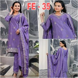 ชุดเดรสคอวีสไตล์โบฮีเมียนสำหรับฤดูร้อนสไตล์น่ารักงานปักลำดับหนัก5มม. งานถักทอยาวคลุมเข่าพร้อมลวดลายสีพื้น - Product Image 6