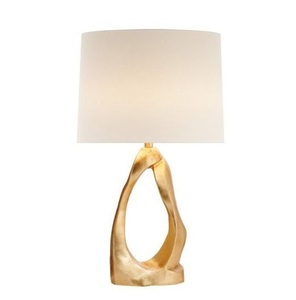 Dernière arrivée lampe de table de décoration d'éclairage intérieur Design créatif Super qualité lampe de table décorative pour la maison faite à la main - Product Image 4