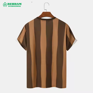 เสื้อยืดคอกลมทรงปกติสำหรับผู้ชาย ผลิตจากผ้าวิสโคส/คอตตอน ดีไซน์แบบย้อมสีเอซิดฟอกสีซีดจาง ป้องกันริ้วรอย แห้งเร็ว เป็นมิตรต่อสิ่งแวดล้อม - Product Image 5