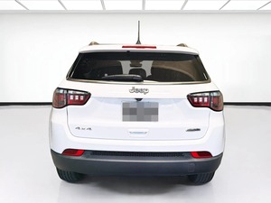 รถจี๊ปมือสองปี 2022 รุ่น Compass Latitude SUV 4x4 เครื่องยนต์ดีเซล เกียร์อัตโนมัติ เบาะหนัง หลังคาซันรูฟ ขายดี มีทั้งพวงมาลัยซ้าย/ขวา - Product Image 5