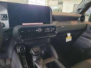 TOYOTA LAND-CRUISER PRADO 250 Sfx V6 SUV LIGERAMENTE USADO - Product Image 2