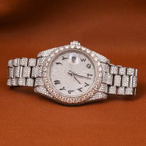Reloj Mecánico de Cuarzo para Mujer, Alta Demanda, Acabado Dorado, Diamante Moissanite VVS, Esfera Redonda Blanca Inteligente, Última Moda - Product Image 1