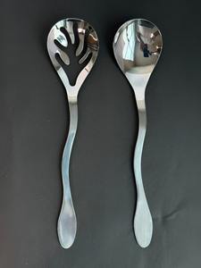 Cuchara para Servir Ensaladas Premium de Acero Inoxidable con Diseño de Fácil Agarre, Ideal para Uso en la Cocina, al Mejor Precio al por Mayor - Product Image 2