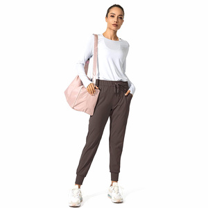 Joggers de alta calidad premium, ligeros, transpirables, con estampado de logotipo personalizado, para uso regular, pantalones de chándal para mujer - Product Image 2