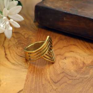 Bague géométrique dorée, bague minimaliste pour femme, bijoux simples en laiton de style bohème moderne, vente en gros - Product Image 3