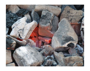 Carbón de cachimba inodoro con alto rendimiento de calor y sin aditivos químicos adecuado para uso en interiores y exteriores - Product Image 5