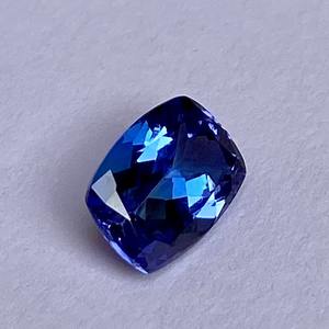 Gran oferta, cojín Natural, piedra preciosa de tanzanita, 2,32 quilates, 9,2x6,8mm, impresionante piedra para hacer joyas, regalo perfecto para los amantes de las piedras preciosas - Product Image 1