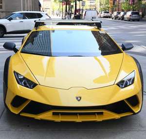 LIMPIO 2024 L a m b o r g H I n i Hu Racan Estado excepcional - Product Image 1