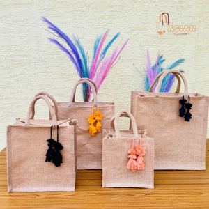 High Quality Cartoon Pattern <b>Jute</b> Gift <b>Bags</b> Beautiful and Strong for Wholesale Sale - Product Image 1