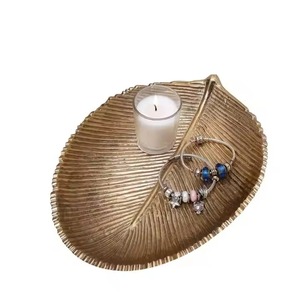 Plateau Organisateur Art Déco en Aluminium Argenté et Doré Élégant, Centre de Table Moderne, Décoration de Table Stylée pour la Maison, Mariage, Ramadan - Product Image 3