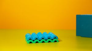 Plateau de porte-savon décoratif en résine époxy blanche moderne Surface émaillée Accessoires de salle de bain portables Vente en gros pour les hôtels - Product Image 2