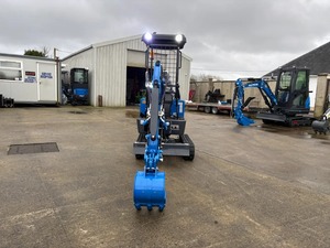 Nouveau modèle pour mini-excavatrice sur chenilles R10-6 avec pompe de boîte de vitesses à couple élevé et PLC - Product Image 4