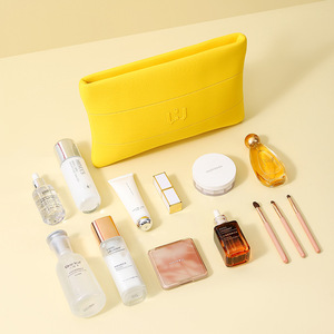 Pochette de maquillage en néoprène personnalisée avec logo, souple, imperméable, organiseur de voyage - Product Image 2