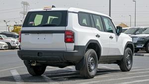 Usado 2023 para Toyota Prado LC250 TXL 2.4L SUV de 5 puertas Automático 4x4 Blanco Gasolina Luces LED R20 Izquierda en Venta - Product Image 3