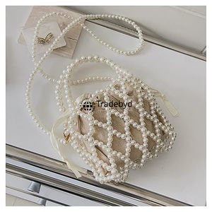 Pochette à perles de créateur pour femmes Cadeau de soirée Sac artisanal de style premium de Tradebyd - Product Image 1