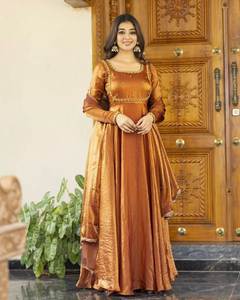 Robe Anarkali moutarde pour femmes, tenue ethnique indienne brodée, prête à porter pour les mariages et les fêtes, vêtements indiens et pakistanais - Product Image 2
