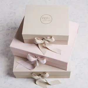 Sang trọng từ gấp hộp quà tặng với Ribbon lá vàng logo cho bé quần áo bao bì