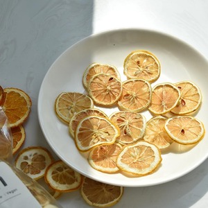 Deliciosas rodajas de limón secas Rodajas de limón al por mayor con rico aroma natural perfecto para bebidas de té y postres - Product Image 2