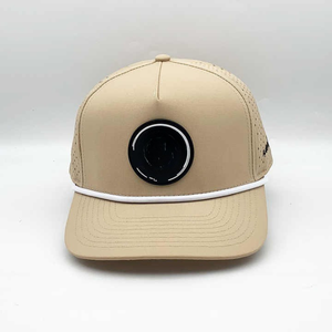 Logotipo de parche de goma Cuerda personalizada Golf Deporte Sombrero de Vietnam Fabricante 5 Panel Gorra de béisbol Gorras para hombres Impermeable Agujero cortado con láser - Product Image 1