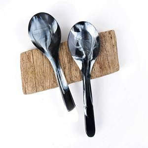 Ensemble de serveurs à salade en bois, 2 spatules, ustensiles durables faits à la main, petite taille, compatible congélateur, artisanat international Mirha - Product Image 2