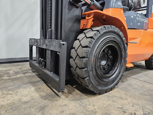 Chariot élévateur à palettes d'occasion 7FGU45, moteur diesel, capacité 2 tonnes, longueur fourche 1220 mm, largeur fourche 125 mm, terrain accidenté, garantie 2 ans - Product Image 5