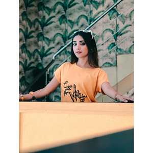 T-shirts à manches courtes en relief pour femmes Collection Cross Your Fingers - Product Image 3