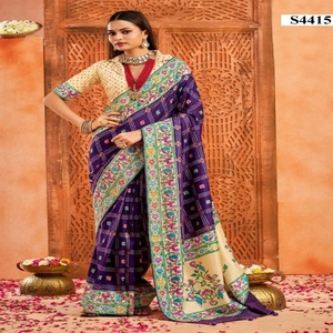Magnifique sari en soie Tussar velours avec imprimé Paithani Ghatchola, fabrication de mode féminine à Surat, Inde - Product Image 1