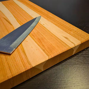 Meilleure planche à découper rectangulaire en bois avec poignée de 12mm d'épaisseur, durable et lavable au lave-vaisselle - Product Image 1