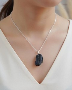 Collier en tourmaline avec chaîne plaquée argent, pendentif en pierre précieuse naturelle, bijoux en cristal faits à la main, collier en tourmaline, tourmaline - Product Image 1
