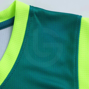 Conjuntos de uniformes de baloncesto transpirables y cómodos de alta calidad con logotipo personalizado, diseño de verano sin mangas de talla grande - Product Image 3