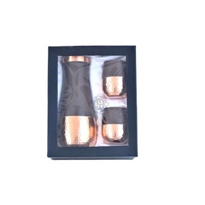 Carafe en métal de chevet pichet pot à sucre en cuivre avec ensemble de 2 gobelets bouteilles d'eau en cuivre poli bouteille en cuivre martelé - Product Image 1