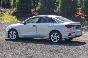 Audi A3 Premium Plus quattro 2023 Certificado, Sedán Usado en Excelentes Condiciones - Product Image 6