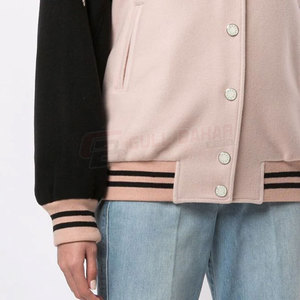 Chaqueta universitaria de inspiración vintage para mujer de estilo urbano, bloqueo de colores llamativos con parches, procesamiento transpirable y terminado - Product Image 5