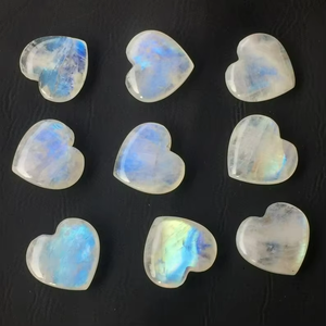 Pierre de lune arc-en-ciel de haute qualité, cœur, deux côtés lisses, polissage, bleu chatoyant, pierre précieuse en vrac, cadeau pour les filles, les mamans ou les femmes - Product Image 2