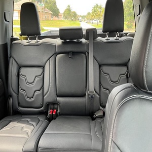 Mezcla Perfecta Camioneta de Lujo Chevrolet Silverado 1500 Black Widow 2022 4x4 Potencia V8 AWD Transmisión Automática de 8 Velocidades - Product Image 4