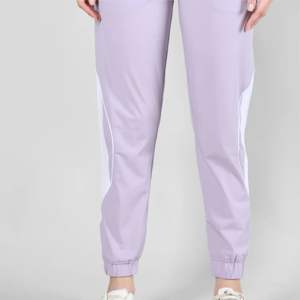 Pantalon de sport élégant à taille haute pour femme Pantalon de jogging à séchage rapide et respirant avec tissu extensible - Product Image 5